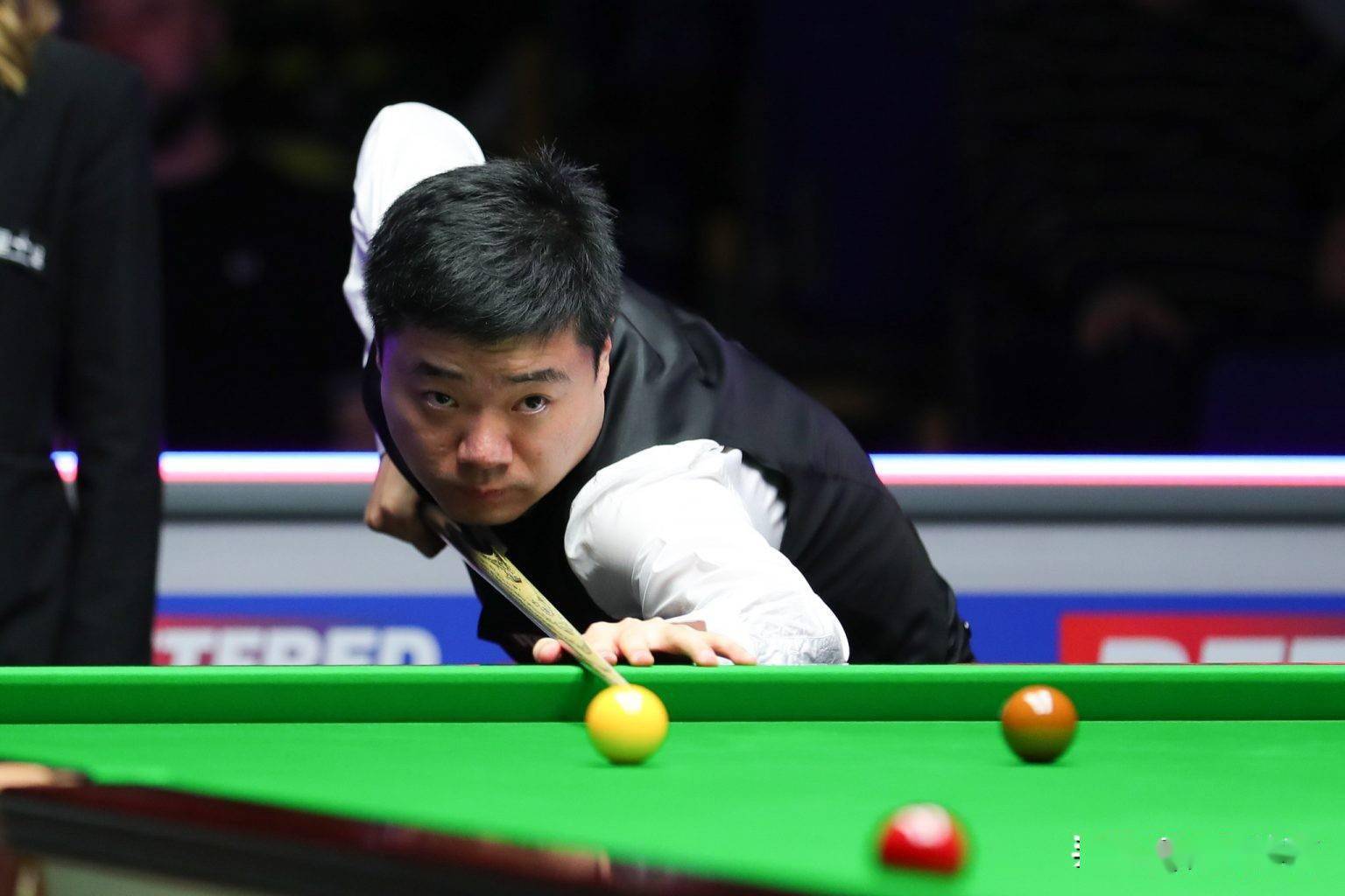 高压逼抢与 高压逼抢与